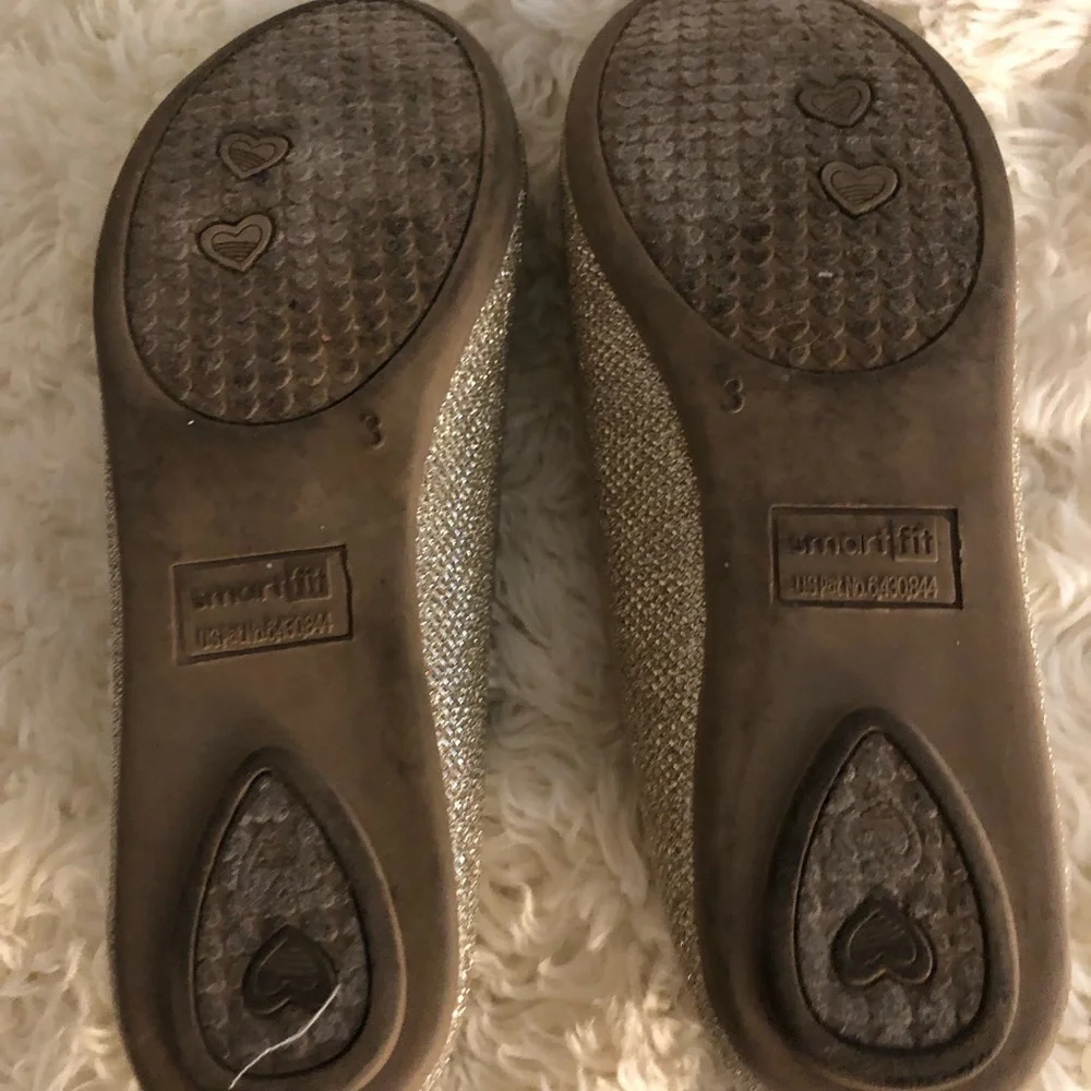 𝅺gold flats
